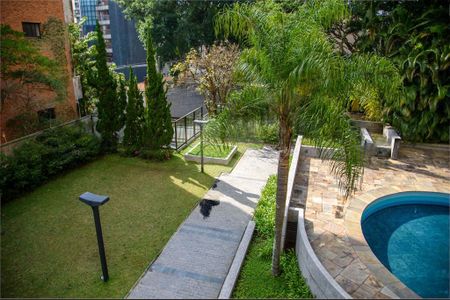 Apartamento à venda com 220m², 3 quartos e 3 vagas