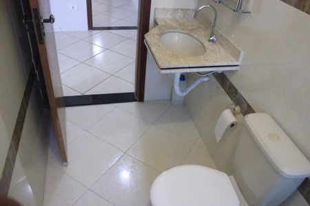 Casa à venda com 188m², 3 quartos e 2 vagasBanheiro da Suíte 1