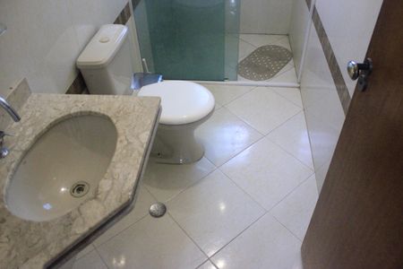 Casa à venda com 188m², 3 quartos e 2 vagasBanheiro da Suíte 1