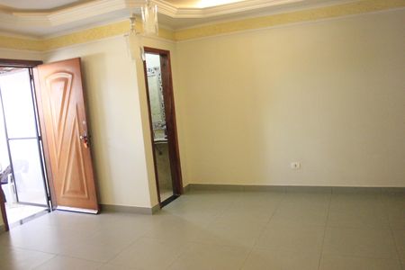 Casa à venda com 188m², 3 quartos e 2 vagasSala