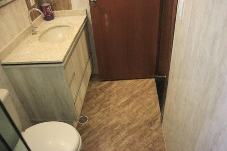 Casa à venda com 188m², 3 quartos e 2 vagasBanheiro da Suíte 2