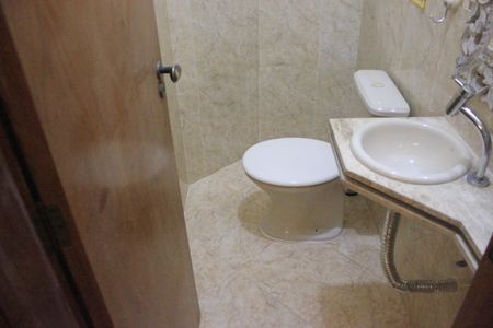 Casa à venda com 188m², 3 quartos e 2 vagasLavabo