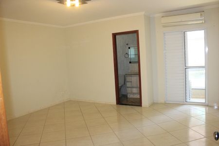Casa à venda com 188m², 3 quartos e 2 vagasSuíte 2