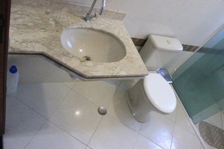 Casa à venda com 188m², 3 quartos e 2 vagasBanheiro da Suíte 1