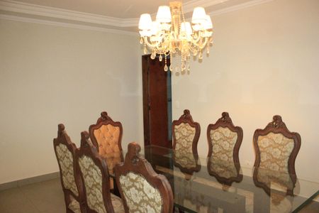 Sala de jantar de casa à venda com 3 quartos, 188m² em Vila Augusta, Guarulhos