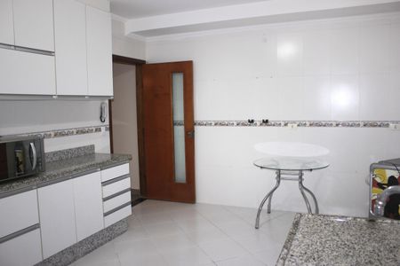 Casa à venda com 188m², 3 quartos e 2 vagasCozinha