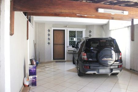 Casa à venda com 188m², 3 quartos e 2 vagasGaragem