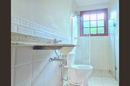 Casa de condomínio à venda com 800m², 5 quartos e 3 vagas Casa de condomínio à venda com 800m², 5 quartos e 3 vagasBanheiro 2