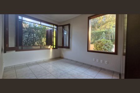 Casa de condomínio à venda com 800m², 5 quartos e 3 vagas Casa de condomínio à venda com 800m², 5 quartos e 3 vagasQuarto 1 - Casa 2