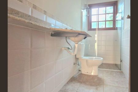 Casa de condomínio à venda com 800m², 5 quartos e 3 vagas Casa de condomínio à venda com 800m², 5 quartos e 3 vagasBanheiro 3