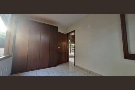 Casa de condomínio à venda com 800m², 5 quartos e 3 vagas Casa de condomínio à venda com 800m², 5 quartos e 3 vagasQuarto 1 - Casa 2