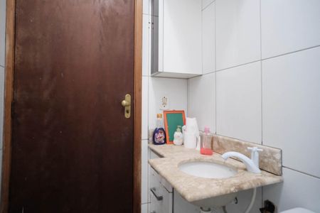 Casa à venda com 170m², 3 quartos e 2 vagasBanheiro Suíte 
