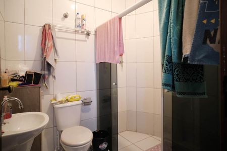 Casa à venda com 170m², 3 quartos e 2 vagasBanheiro 2 