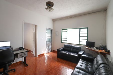 Casa à venda com 200m², 3 quartos e 4 vagas Casa à venda com 200m², 3 quartos e 4 vagasSala