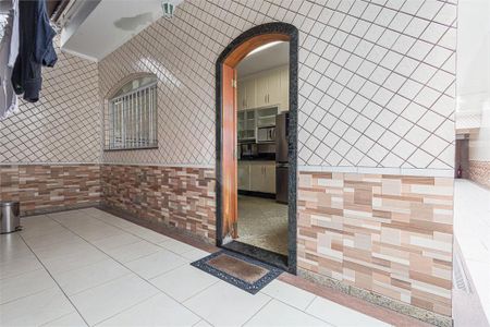 Casa à venda com 130m², 2 quartos e 3 vagas
