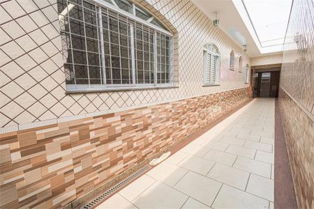 Casa à venda com 130m², 2 quartos e 3 vagas