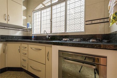 Casa à venda com 130m², 2 quartos e 3 vagas