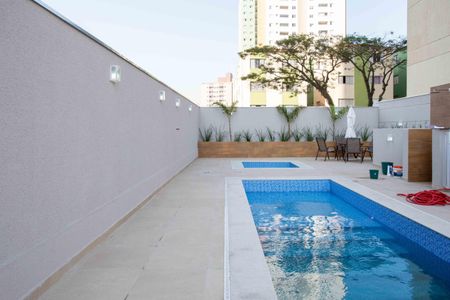 Apartamento à venda com 83m², 3 quartos e 2 vagasPiscina