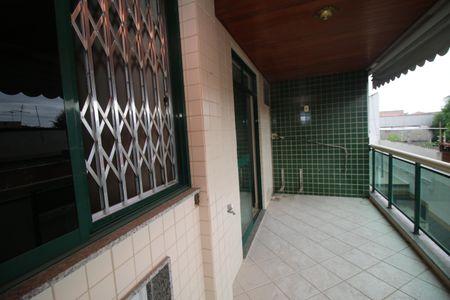 Apartamento à venda com 105m², 2 quartos e 1 vagaVaranda