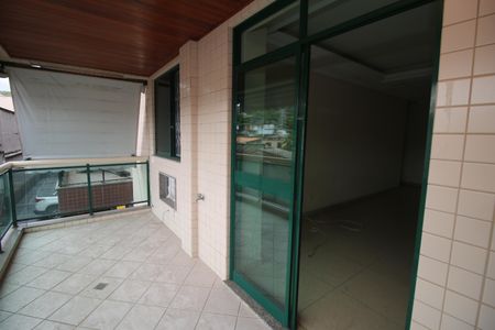 Apartamento à venda com 105m², 2 quartos e 1 vagaVaranda