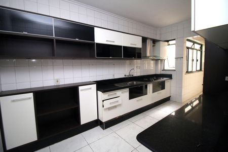 Apartamento à venda com 105m², 2 quartos e 1 vagaCozinha