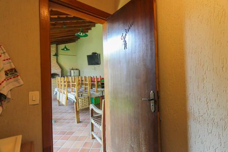 Casa à venda com 245m², 4 quartos e 4 vagas Casa à venda com 245m², 4 quartos e 4 vagasBanheiro de Serviço