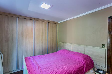 Casa à venda com 213m², 3 quartos e 2 vagas Casa à venda com 213m², 3 quartos e 2 vagasQuarto 1