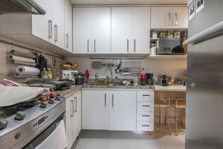 Apartamento à venda com 100m², 3 quartos e 2 vagas Apartamento à venda com 100m², 3 quartos e 2 vagasCozinha