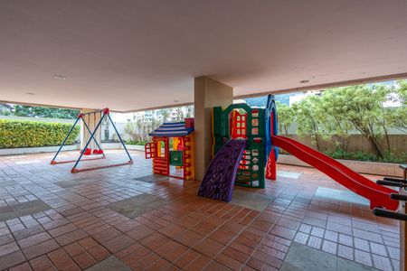 Apartamento à venda com 100m², 3 quartos e 2 vagas Apartamento à venda com 100m², 3 quartos e 2 vagasPlayground