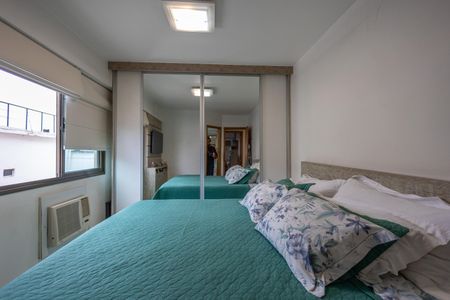 Apartamento à venda com 100m², 3 quartos e 2 vagas Apartamento à venda com 100m², 3 quartos e 2 vagasQuarto Suite