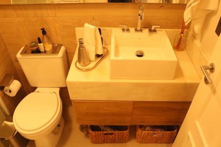 Apartamento à venda com 83m², 3 quartos e 2 vagasBanheiro