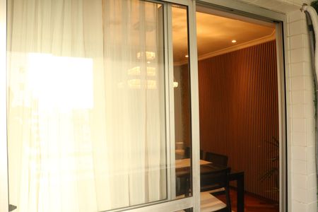 Apartamento à venda com 83m², 3 quartos e 2 vagasVaranda