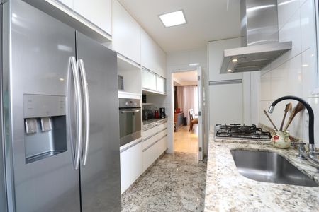 Apartamento à venda com 142m², 3 quartos e 2 vagasCozinha
