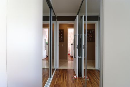 Apartamento à venda com 142m², 3 quartos e 2 vagasCloset da suíte 2