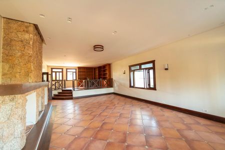 Casa de condomínio para alugar com 750m², 6 quartos e 4 vagasSala