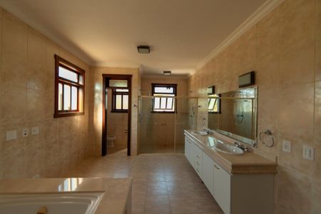 Casa de condomínio para alugar com 750m², 6 quartos e 4 vagasBanheiro /Suíte 1