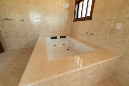 Casa de condomínio para alugar com 750m², 6 quartos e 4 vagasBanheiro /Suíte 1