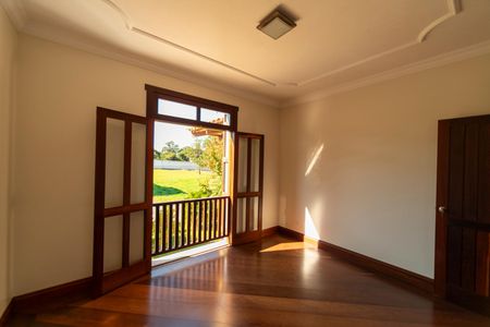 Casa de condomínio para alugar com 750m², 6 quartos e 4 vagasSuíte 4