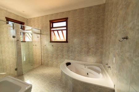 Casa de condomínio para alugar com 750m², 6 quartos e 4 vagasBanheiro/Suíte 3