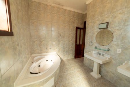 Casa de condomínio para alugar com 750m², 6 quartos e 4 vagasBanheiro/Suíte 3