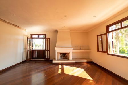 Casa de condomínio para alugar com 750m², 6 quartos e 4 vagasSuíte 3