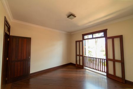 Casa de condomínio para alugar com 750m², 6 quartos e 4 vagasSuíte 3