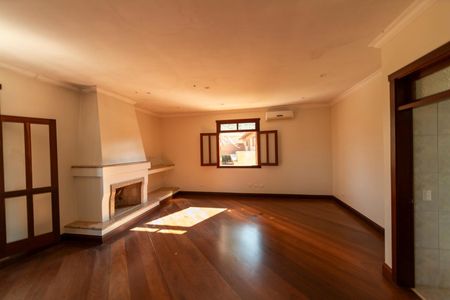 Casa de condomínio para alugar com 750m², 6 quartos e 4 vagasSuíte 3