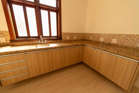 Casa de condomínio para alugar com 750m², 6 quartos e 4 vagasCozinha