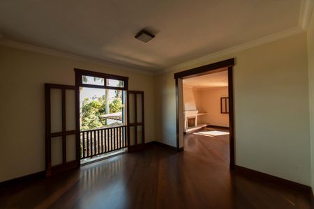 Casa de condomínio para alugar com 750m², 6 quartos e 4 vagasSuíte 3