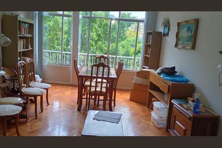 Apartamento à venda com 67m², 2 quartos e sem vaga