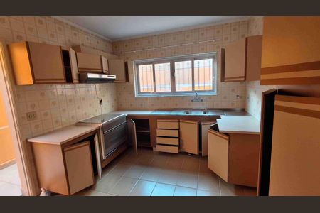 Casa à venda com 180m², 3 quartos e 2 vagas