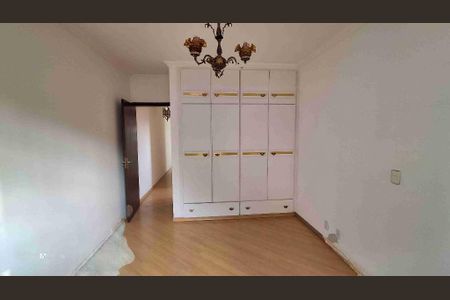 Casa à venda com 180m², 3 quartos e 2 vagas