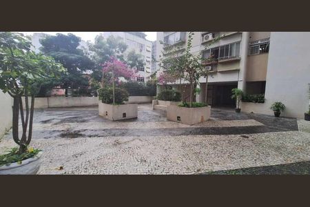 Apartamento à venda com 69m², 2 quartos e 1 vaga