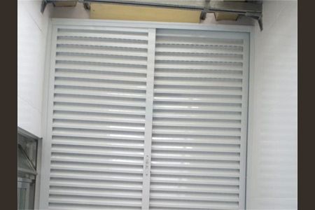 Casa à venda com 100m², 3 quartos e 3 vagas